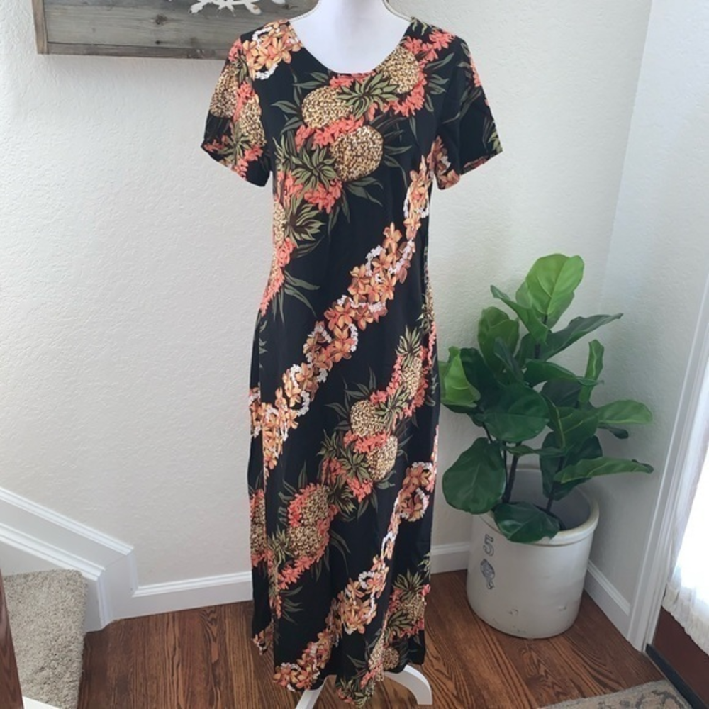 Hilo Hattie VTG pineapple rayonโ maxi dress size L